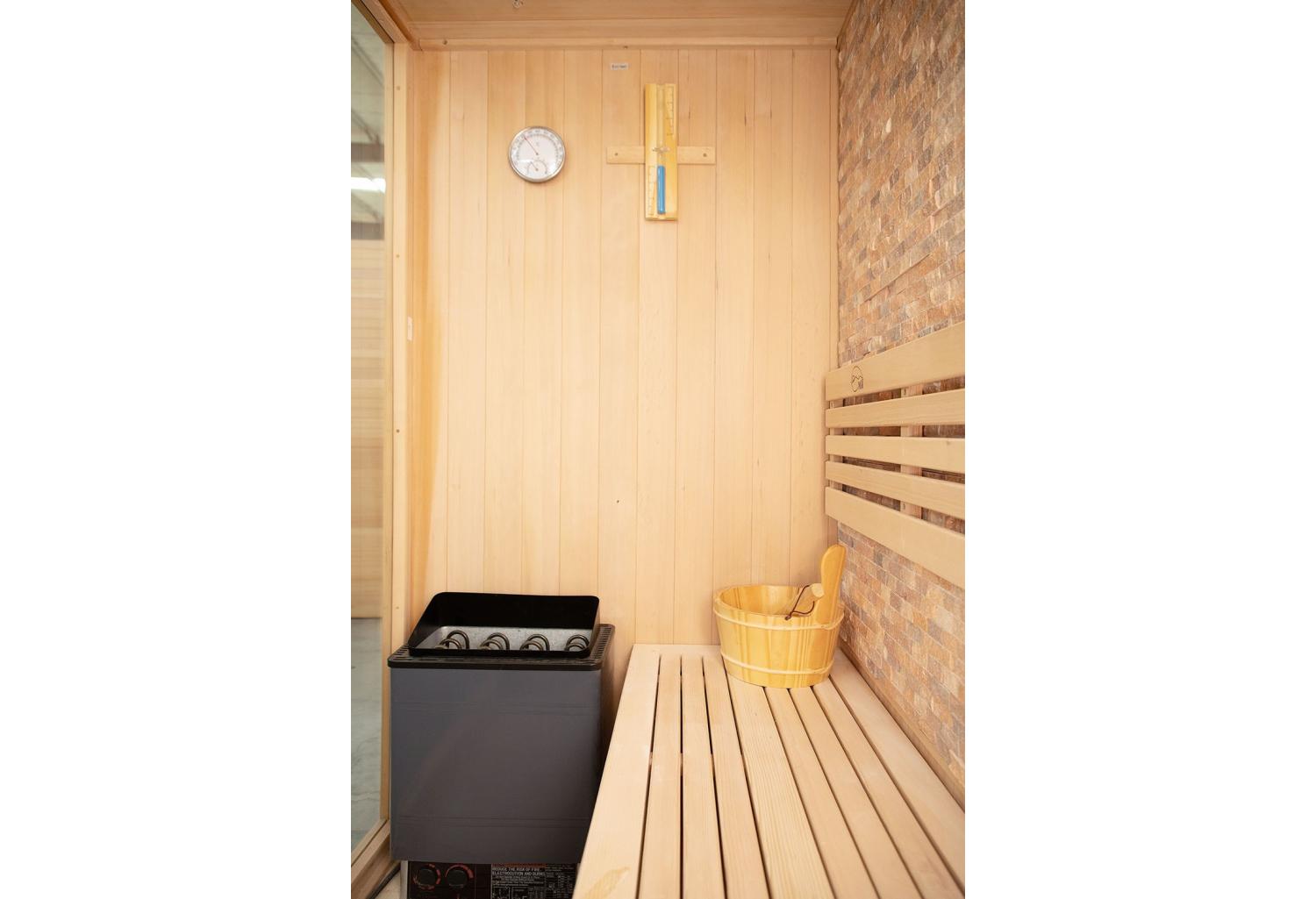 Premium Finnische Sauna AX-001A